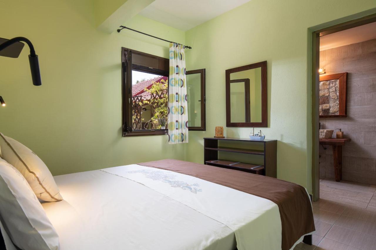 Niriides Hotel Porto Koufo Luaran gambar