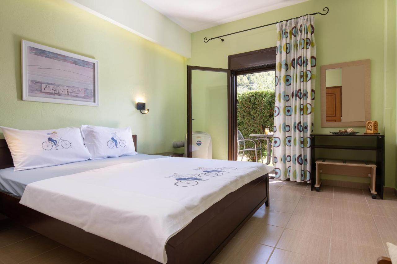Niriides Hotel Porto Koufo Luaran gambar